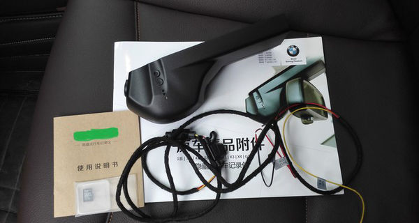 如何為寶馬X3安裝隱藏行車(chē)記錄儀